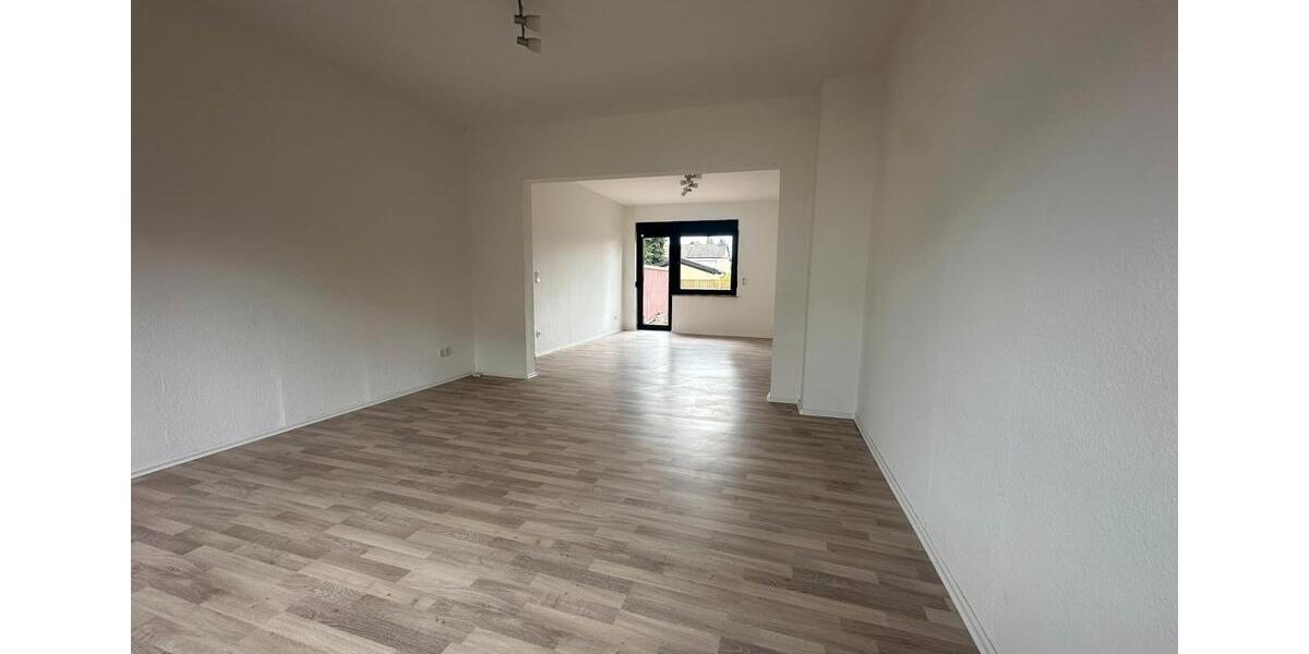 Einfamilienhaus Duisburg Walsum - 7 Zimmer, 150 m&sup2;, 390.000&euro; | Angebot:27146197
