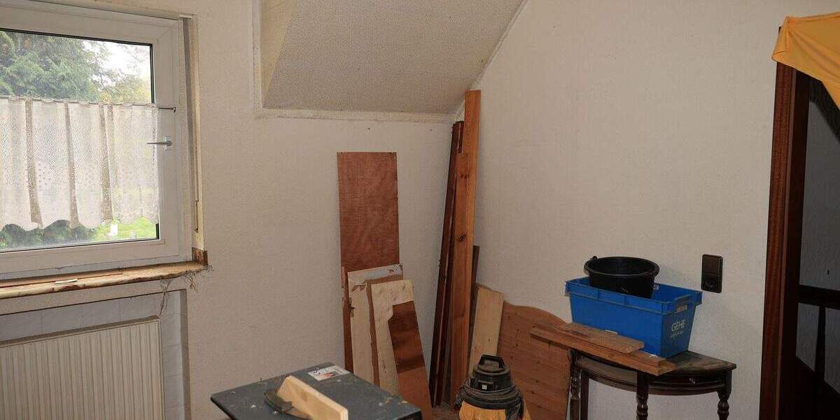 Schönes altes Zechenhaus, sanierungsbedürftig mit Potenzial 4 zimmer