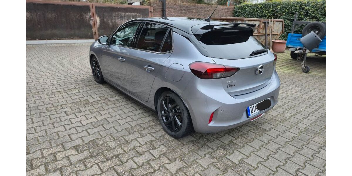 Opel Corsa 65.000 km 13.499 &euro; Dinslaken 46539