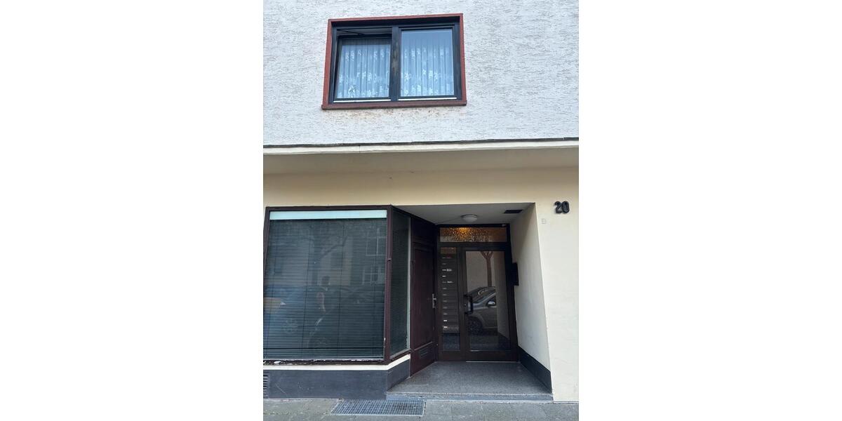 Erdgeschoßwohnung Krefeld Dießem - 3 Zimmer, 82 m&sup2;, 180.000&euro; | Angebot:25399843