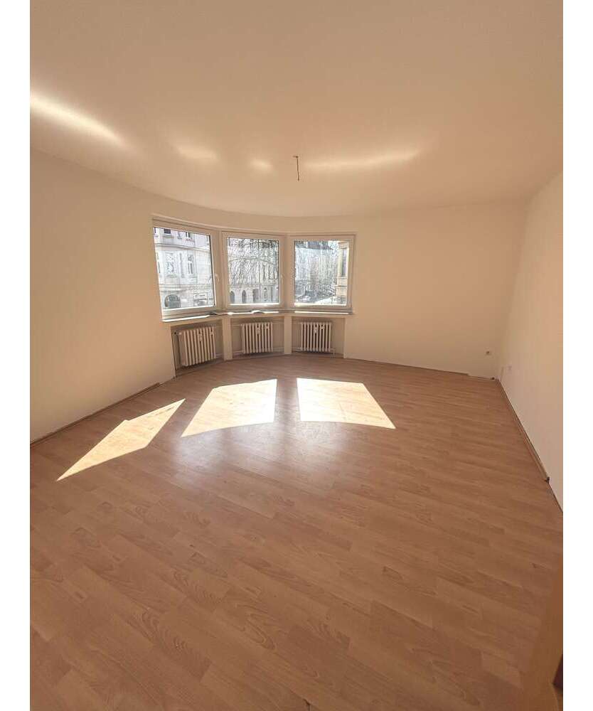 Wohnung zum Mieten in Duisburg 410 € 64.59 m²