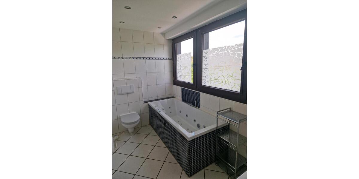 Doppelhaushälfte Krefeld Hülser Berg - 5 Zimmer, 125 m&sup2;, 435.000&euro; | Angebot:27119874