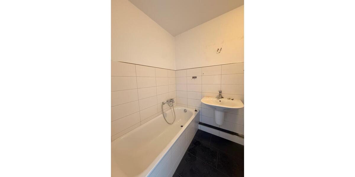 Etagenwohnung Duisburg Rheinhausen - 3.5 Zimmer, 80 m&sup2;, 800&euro; | Angebot:25405224