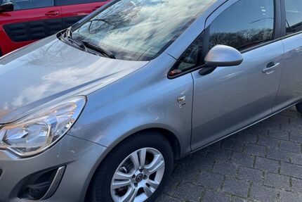 Opel Corsa 85.000 km 8.499 &euro; Neuss 41462