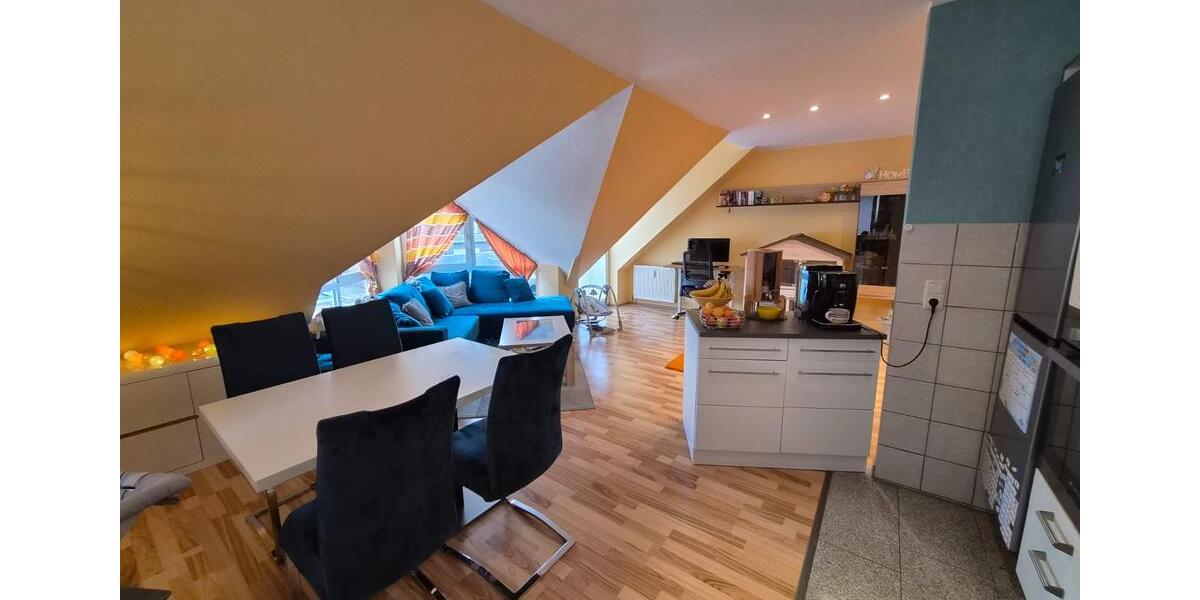 Dachgeschoßwohnung Bochum Eppendorf - 3 Zimmer, 75 m&sup2;, 790&euro; | Angebot:26233335