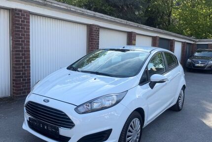 Ford Fiesta 82.000 km 5.400 &euro; Essen 45143