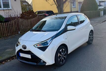 Toyota Aygo (X) 32.000 km 11.500 € Düsseldorf 40627