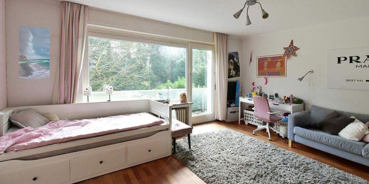 Einfamilienhaus Duisburg / Huckingen Huckingen - 7 Zimmer, 243 m&sup2;, 999.000&euro; | Angebot:25360366