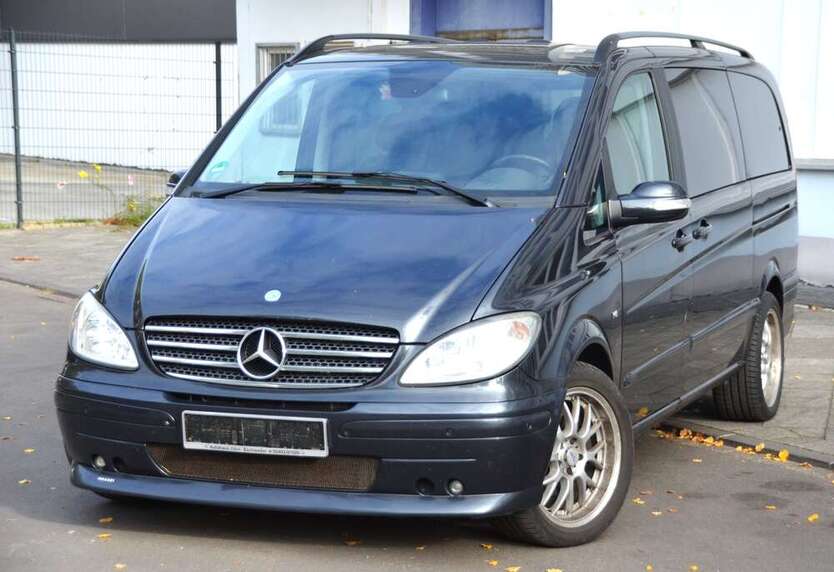 Mercedes-Benz Viano 127.568 km 17.200 € Düsseldorf 40599
