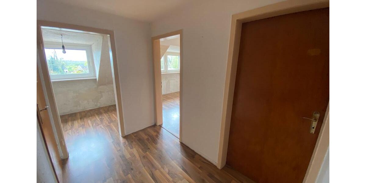 Dachgeschoßwohnung Duisburg Hochheide - 2 Zimmer, 37 m&sup2;, 550&euro; | Angebot:24117818