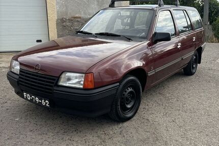 Opel Kadett 200.000 km 2.500 &euro; Dusseldorf 40591