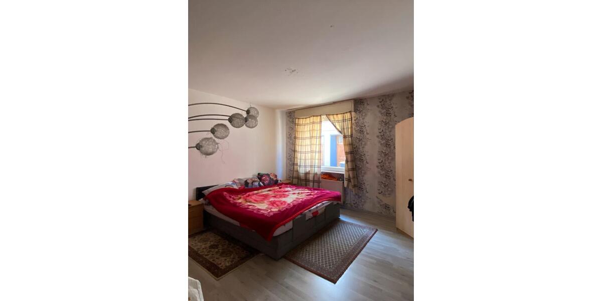 Erdgeschoßwohnung Krefeld Cracau - 4 Zimmer, 77 m&sup2;, 130.000&euro; | Angebot:26414886