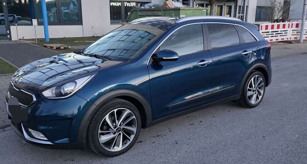 Kia Niro 136.000 km 13.000 &euro; düsseldorf 40595