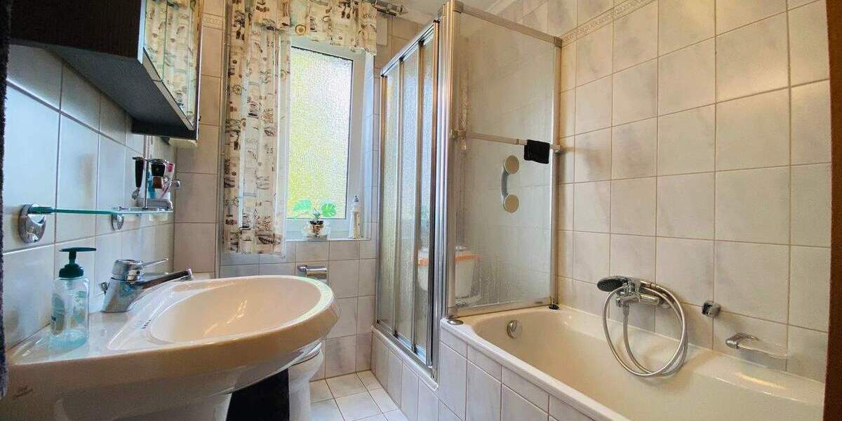 Etagenwohnung Bottrop Stadtmitte - 3 Zimmer, 82 m&sup2;, 180.500&euro; | Angebot:23223874