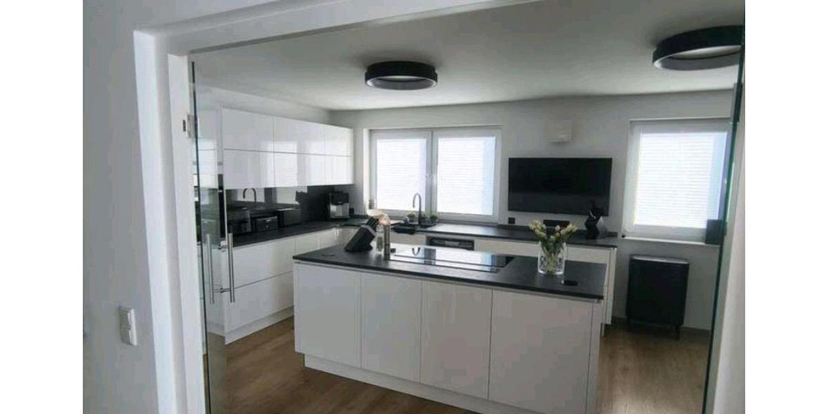Doppelhaushälfte Meerbusch - 5.5 Zimmer, 157 m&sup2;, 3.200&euro; | Angebot:26329601