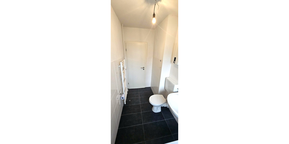 Toll geschnittene 2-Zimmer-Wohnung mit Balkon im EG! 2 zimmer