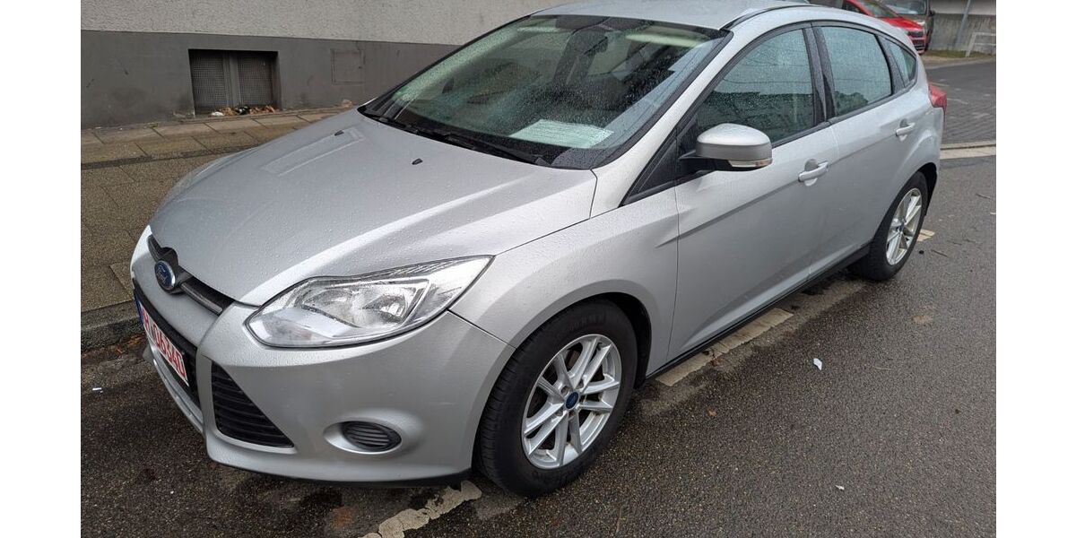 Ford Focus 66.500 km 5.350 &euro; Mülheim-Ruhr 45473