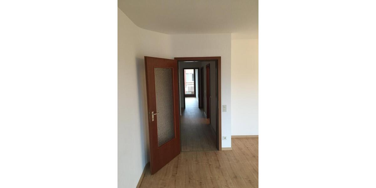 Etagenwohnung Moers - 2 Zimmer, 65 m&sup2;, 630&euro; | Angebot:26375168
