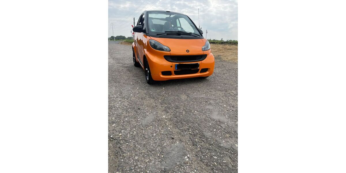 Smart ForTwo 89.930 km 7.800 &euro; Duisburg 47228