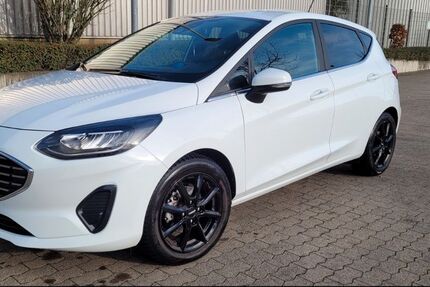 Ford Fiesta 22.500 km 12.500 &euro; Neuss 41466