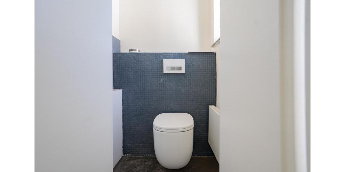 Villa Krefeld Bockum - 5 Zimmer, 180 m&sup2;, 2.040&euro; | Angebot:24987604