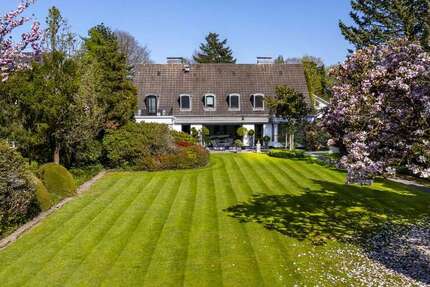 Haus zum Kaufen in Meerbusch 3.200.000 € 244.68 m² 8 zimmer