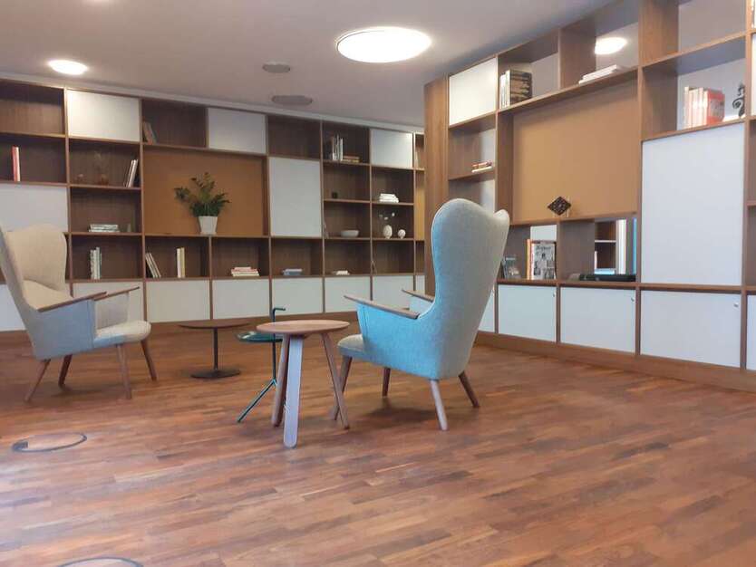 Büro in Düsseldorf 1.629 € 16 m²