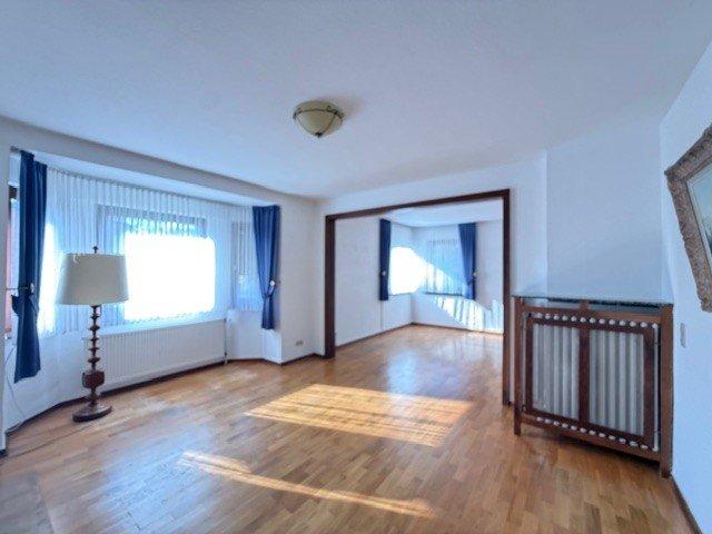 Einfamilienhaus Duisburg Rheinhausen - 7.5 Zimmer, 186 m&sup2;, 550.000&euro; | Angebot:26921852