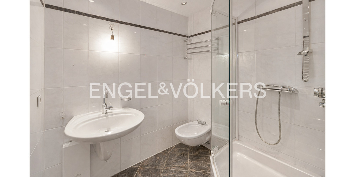 Etagenwohnung Mettmann-Metzkausen Metzkausen - 3 Zimmer, 107 m&sup2;, 290.000&euro; | Angebot:25139980