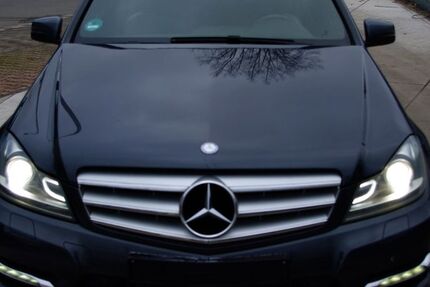 Mercedes-Benz C 250 234.000 km 7.700 &euro; Bottrop 46242