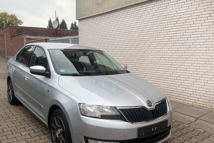 Skoda Rapid 144.000 km 4.900 € Essen 45143