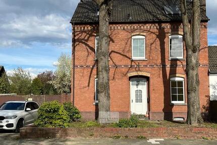 Haus Willich - 6 Zimmer, 130 m&sup2;, 2.300&euro; | Angebot:24933734