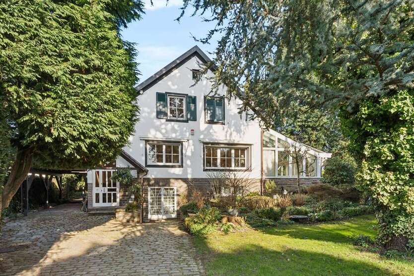 Haus zum Kaufen in Ratingen 1.295.000 € 221 m²