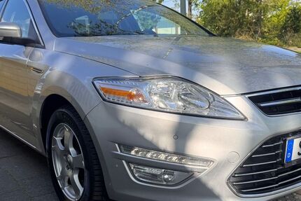 Ford Mondeo 192.615 km 5.899 &euro; krefeld 47804