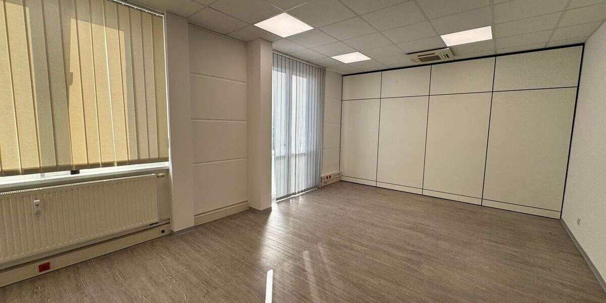 Gewerbeobjekt Willich Münchheide - 7 Zimmer, 246 m&sup2;, 2.460&euro; | Angebot:24789280