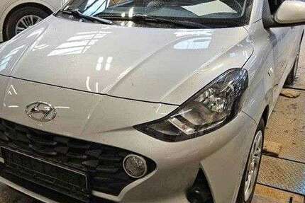 Hyundai i10 42.487 km 10.990 &euro; Neuss 41469