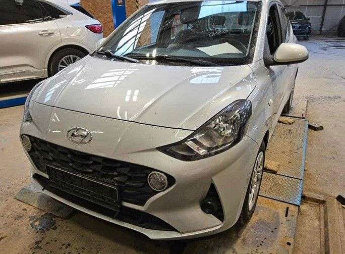 Hyundai i10 42.487 km 10.990 &euro; Neuss 41469