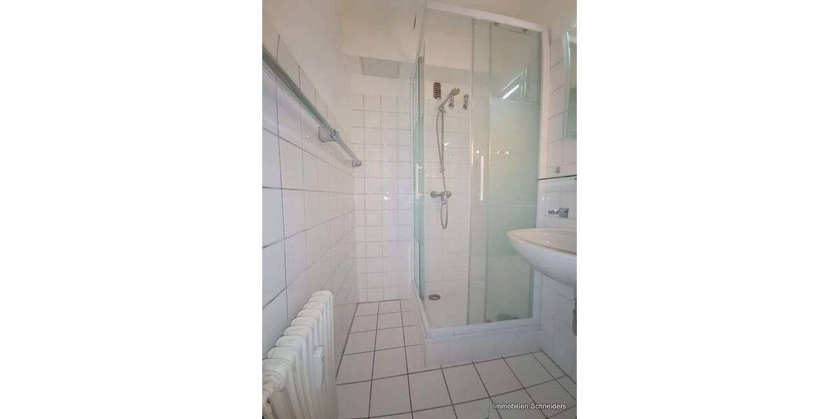 Etagenwohnung Krefeld Cracau - 2 Zimmer, 64 m&sup2;, 580&euro; | Angebot:26875009