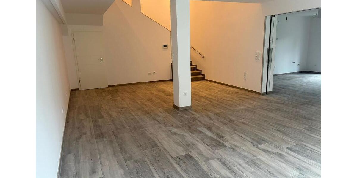 Loft - Studio - Atelier Alpen - 4.5 Zimmer, 150 m&sup2;, 1.350&euro; | Angebot:25506991