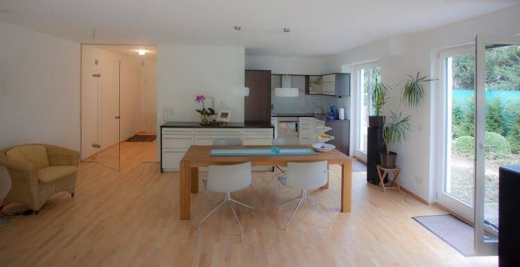 Etagenwohnung Krefeld Inrath/Kliedbruch - 3 Zimmer, 111 m&sup2;, 470.000&euro; | Angebot:23971431