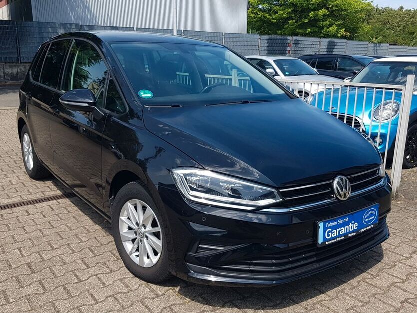 VW Golf Sportsvan 74.337 km 12.195 € Bottrop 46240