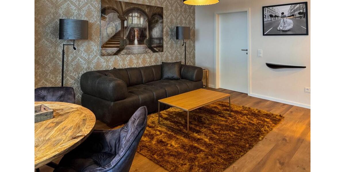 Dachgeschoßwohnung Essen Stadtkern - 2 Zimmer, 60 m&sup2;, 1.400&euro; | Angebot:26101904