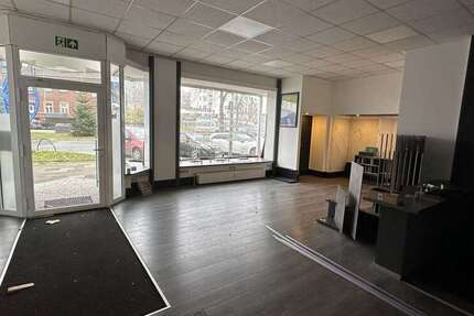 Einzelhandel in Essen 2.200 € 313 m²