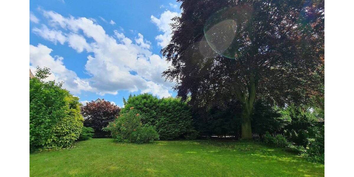 Einfamilienhaus Duisburg Hochemmerich - 9 Zimmer, 220 m&sup2;, 657.000&euro; | Angebot:26900580