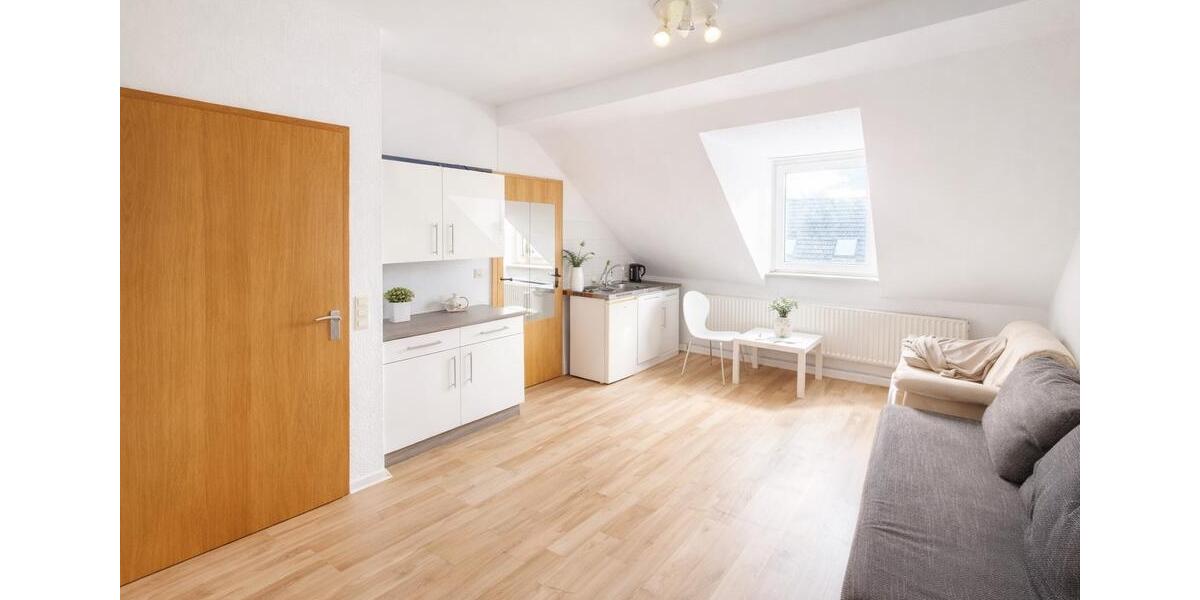 Dachgeschoßwohnung Gelsenkirchen Gelsenkirchen-Mitte - 1 Zimmer, 24 m&sup2;, 220&euro; | Angebot:25448230