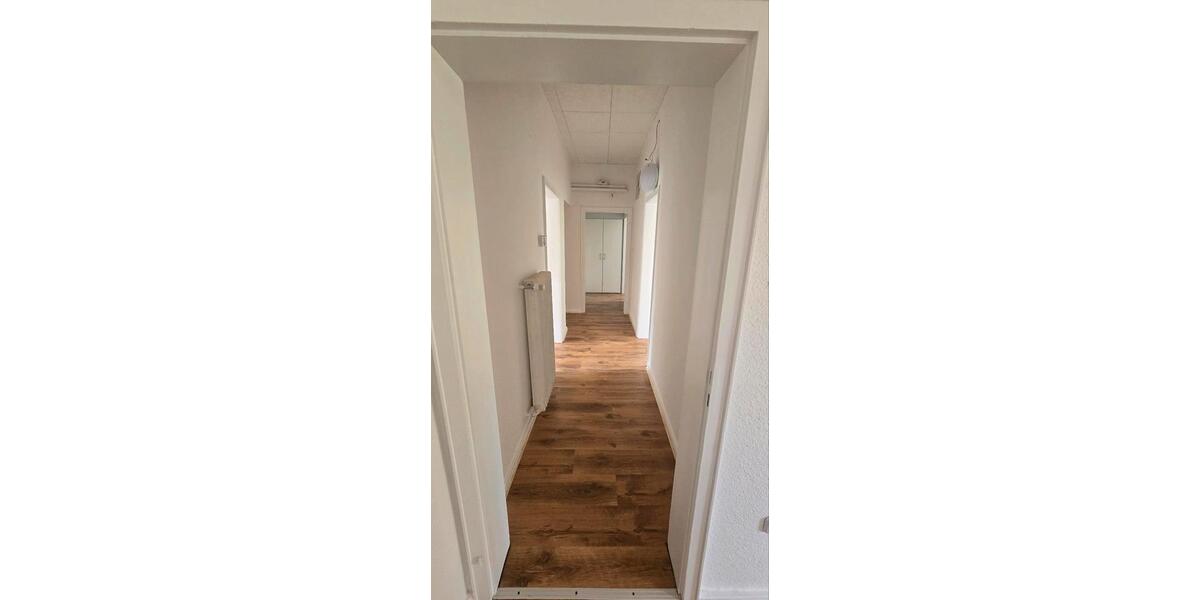 Etagenwohnung Ratingen Tiefenbroich - 4 Zimmer, 80 m&sup2;, 1.300&euro; | Angebot:24757128