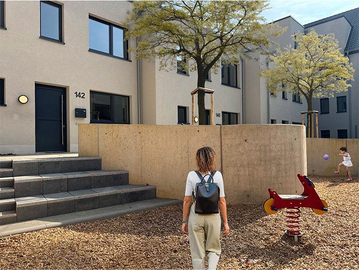Reihenhaus Kaarst - 4 Zimmer, 135 m&sup2;, 2.595&euro; | Angebot:26195893