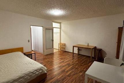 Wohnung Düsseldorf - 1 Zimmer, 30 m&sup2;, 700&euro; | Angebot:26399872