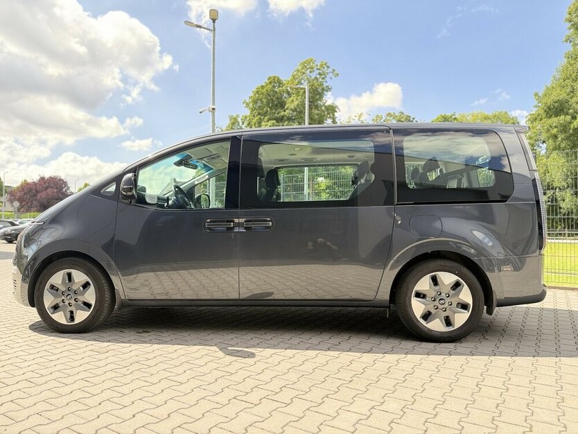 Hyundai Staria / 9 Sitze / El.Türen / 360° Kamera / PANO 20.000 km 42.990 € Mönchengladbach 41066