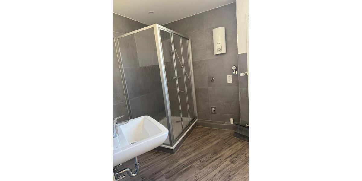 Etagenwohnung Duisburg - 5 Zimmer, 120 m&sup2;, 1.400&euro; | Angebot:26439190
